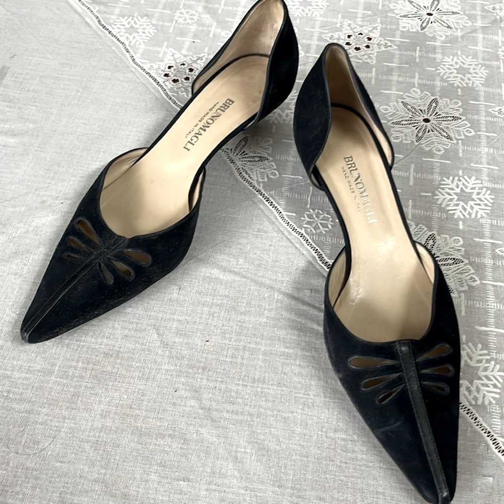 Brunomagli Dark Navy Suede Kitten Heels Size 9.5 B